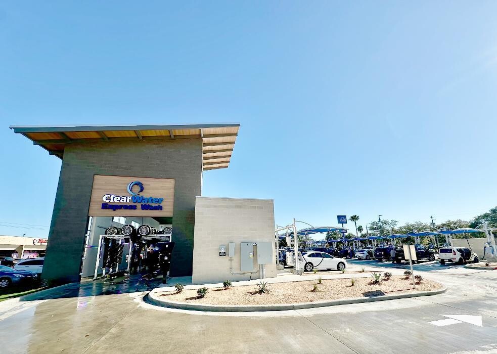 Images ClearWater Express Wash