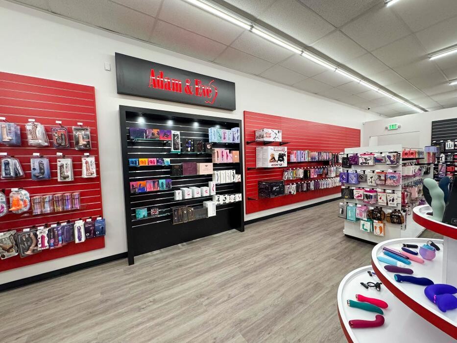 Images Adam & Eve Stores