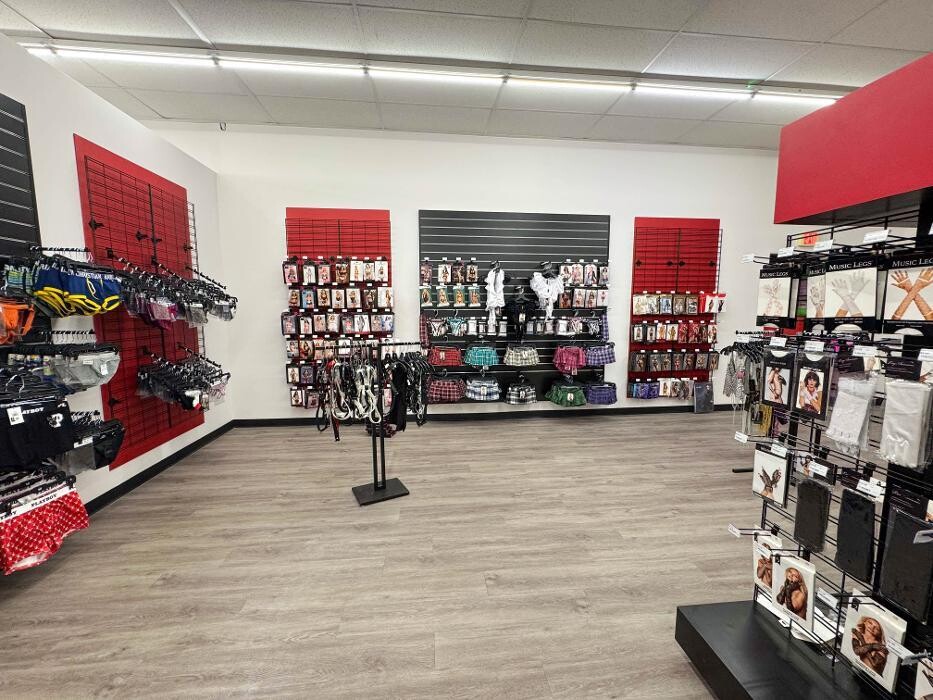 Images Adam & Eve Stores