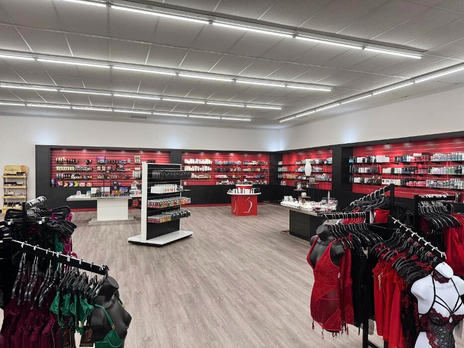 Images Adam & Eve Stores