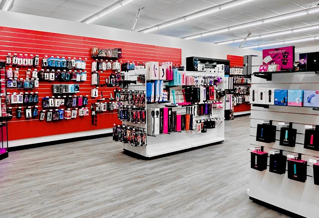 Images Adam & Eve Stores