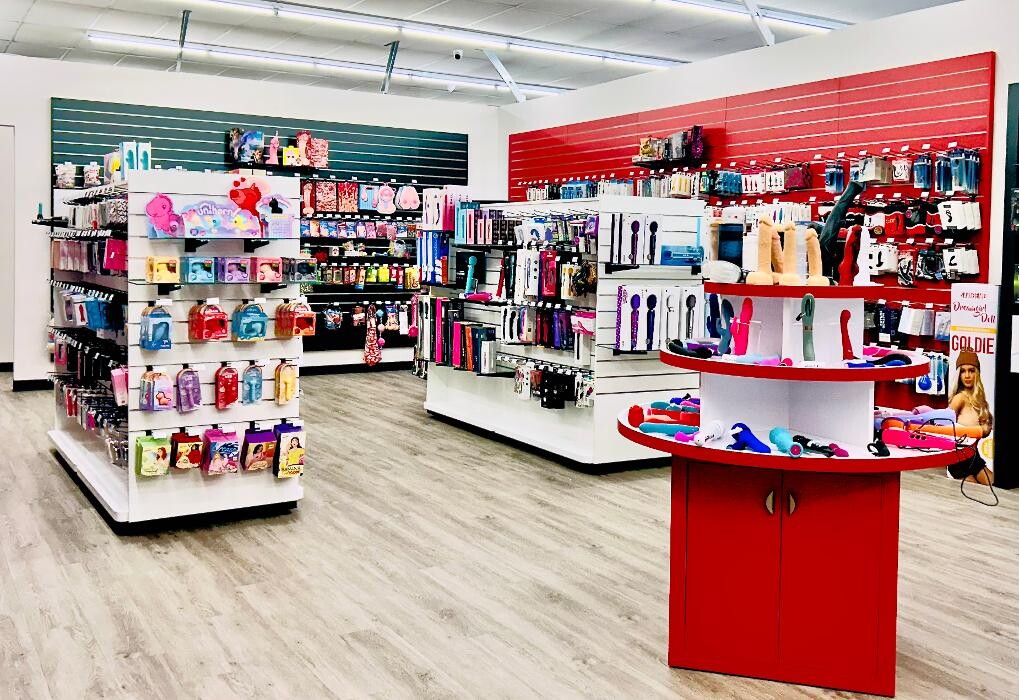 Images Adam & Eve Stores
