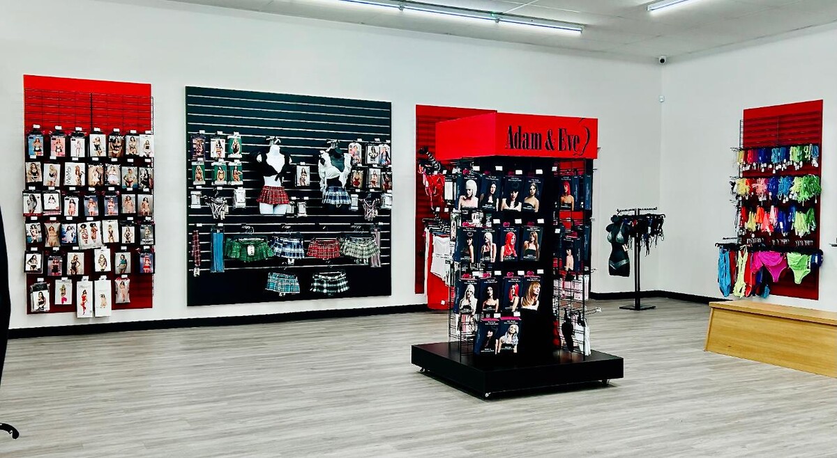 Images Adam & Eve Stores