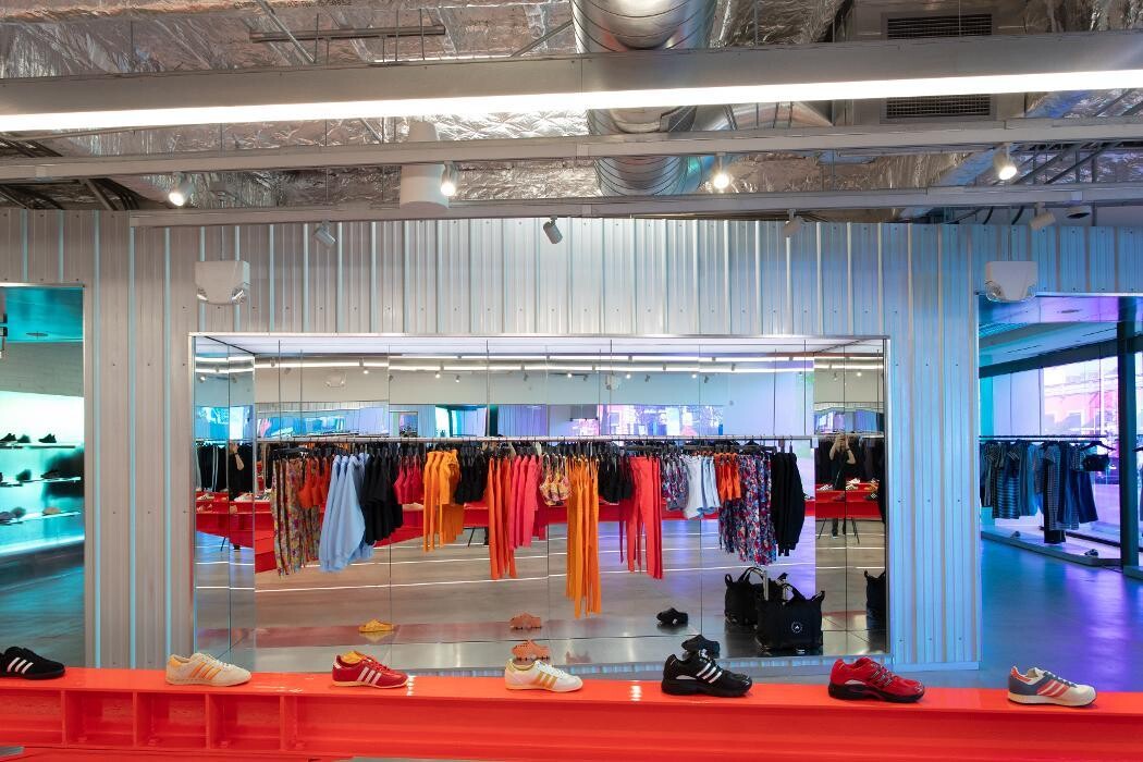 Images adidas Flagship Store West Hollywood