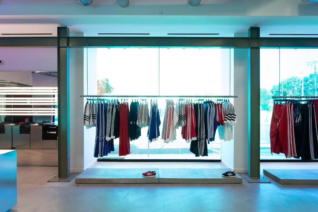 Images adidas Flagship Store West Hollywood