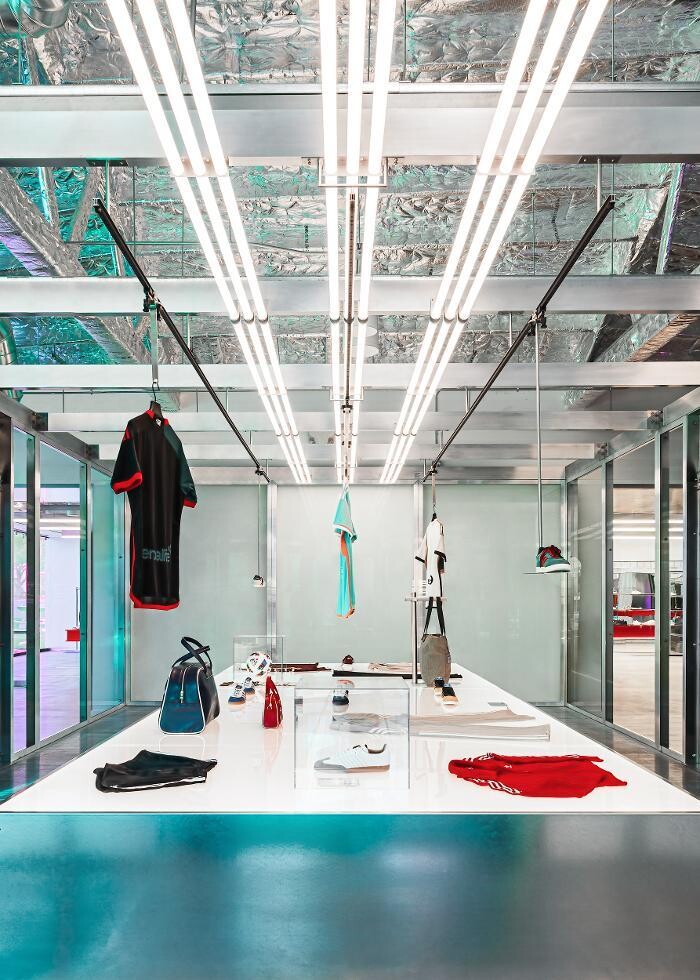 Images adidas Flagship Store West Hollywood