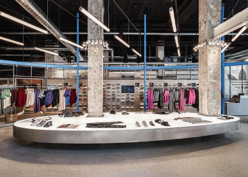 Images Originals Flagship Store Los Angeles