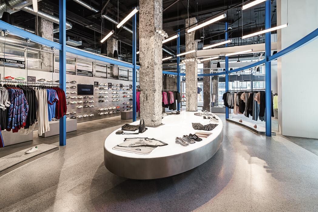 Images Originals Flagship Store Los Angeles