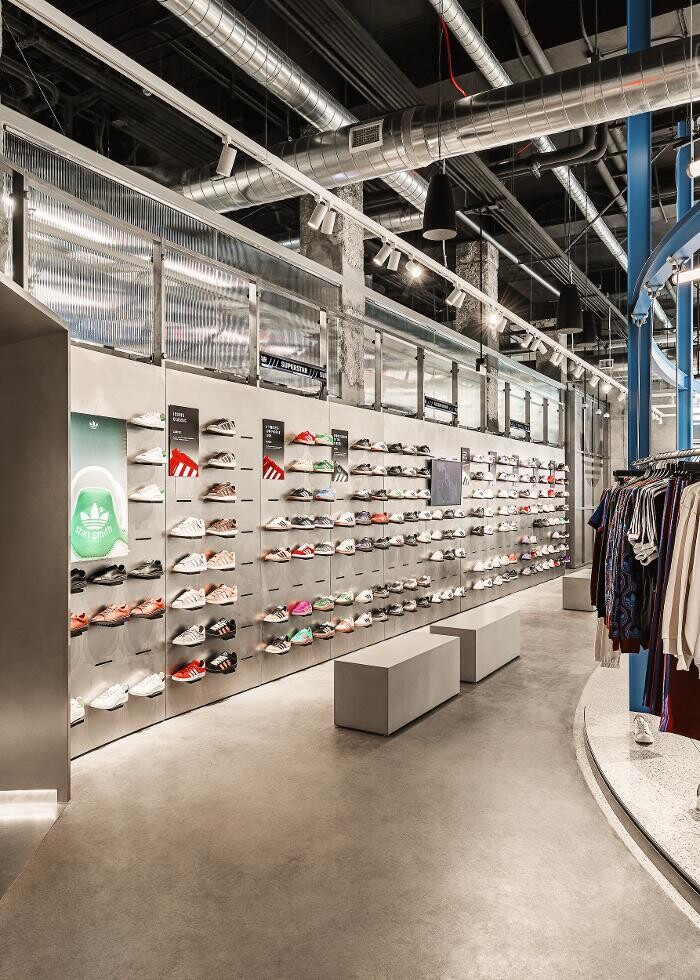 Images Originals Flagship Store Los Angeles
