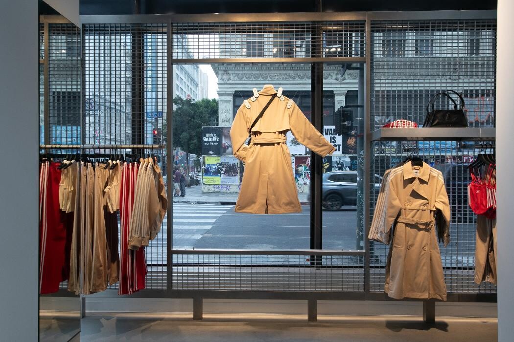 Images Originals Flagship Store Los Angeles