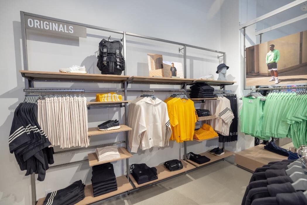 Images adidas Store Shenandoah