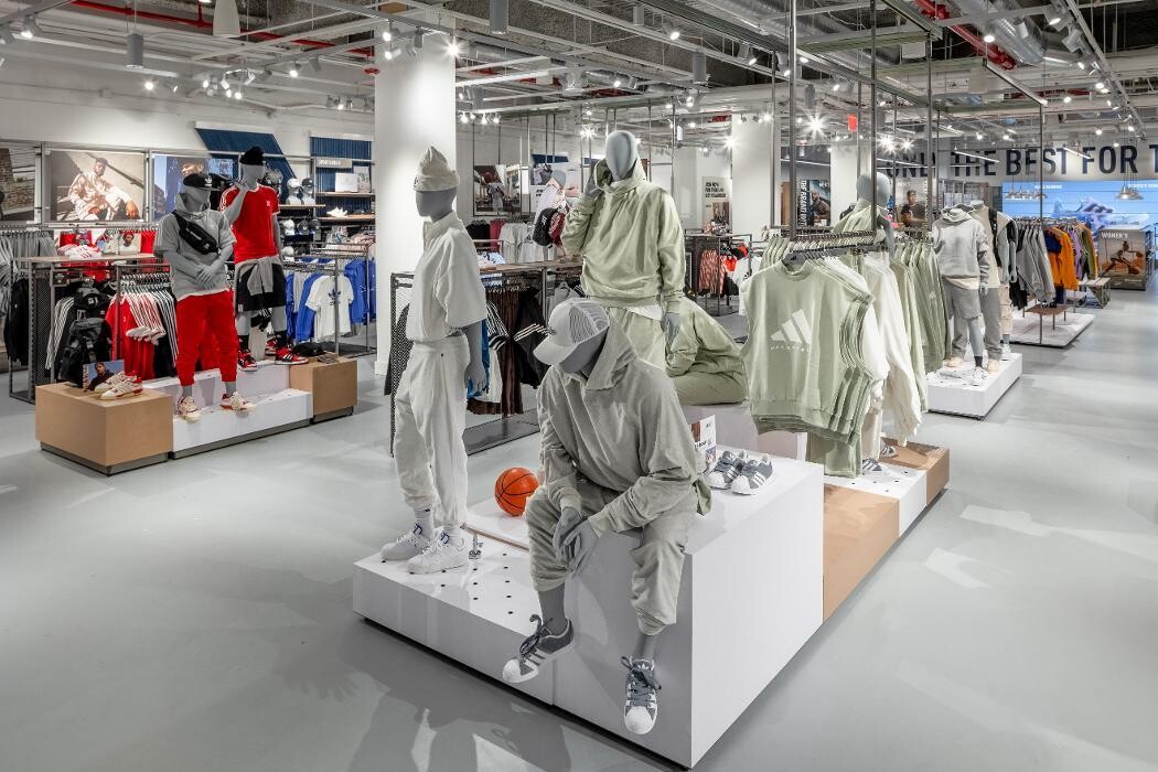 Images adidas Store Bronx