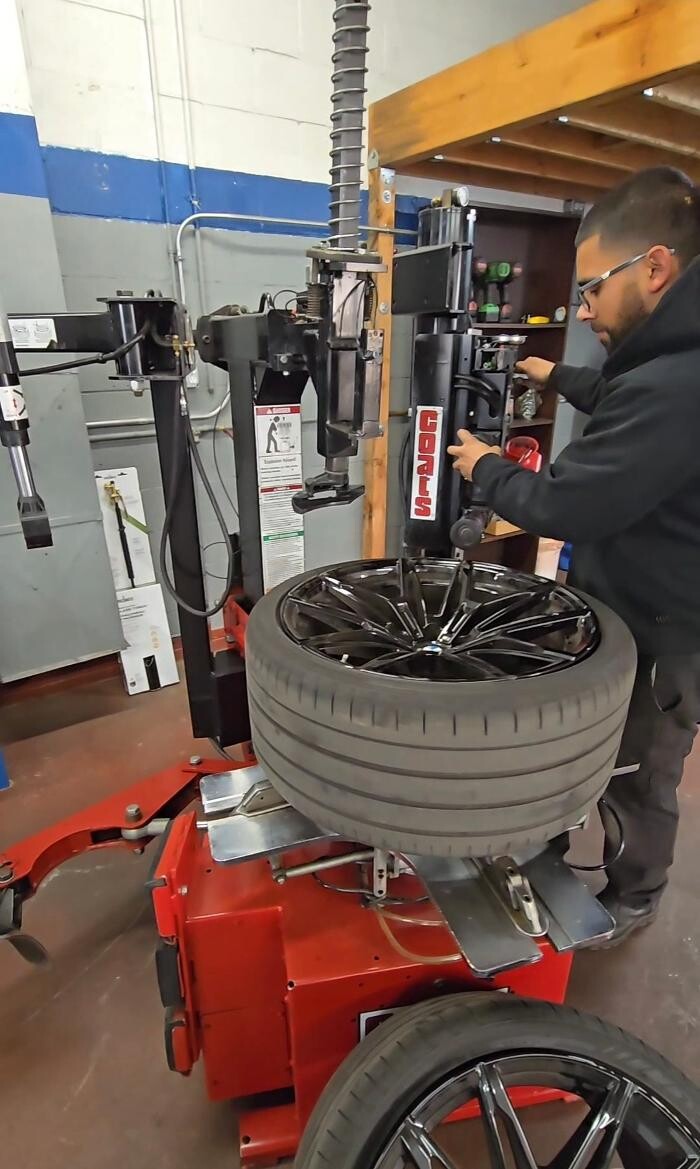 Images Jackpot Tires & Brakes