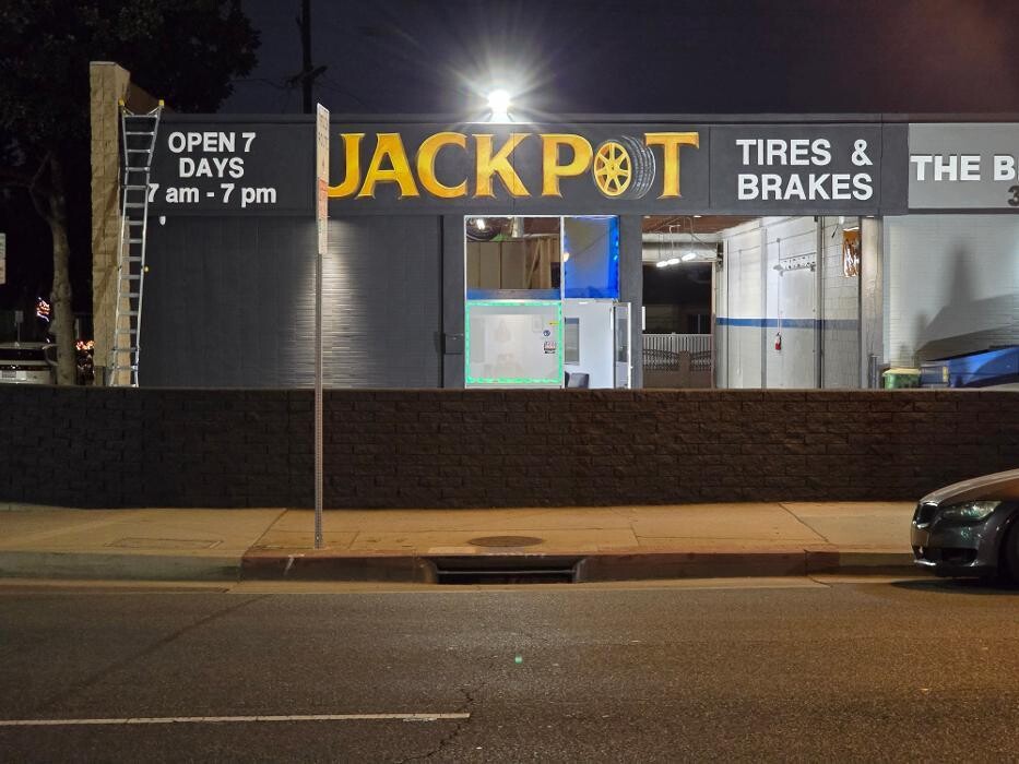 Images Jackpot Tires & Brakes