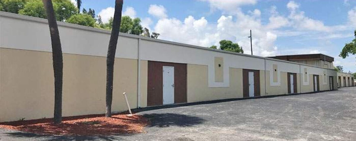 Images Acorn Mini Storage | Boca Raton, FL