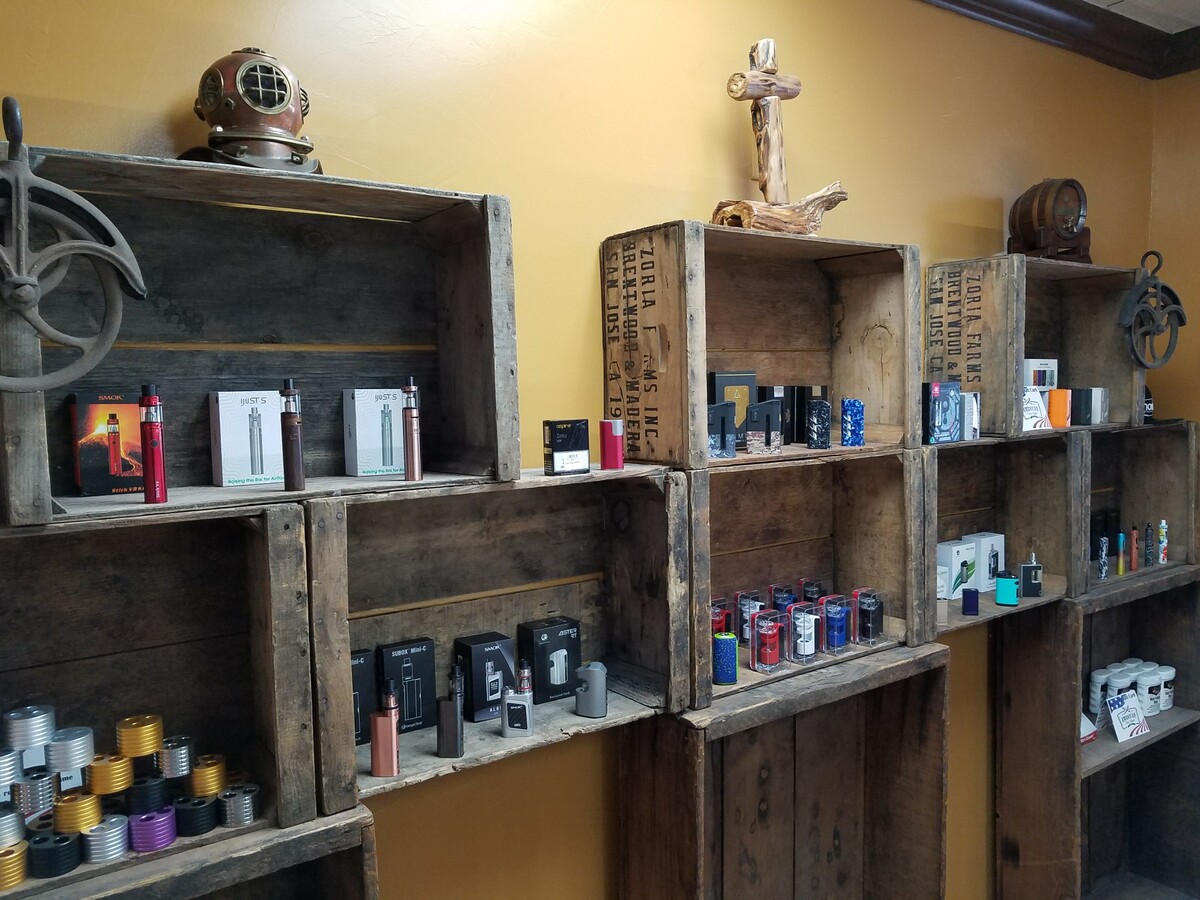 Images American Pure Vapor, LLC.