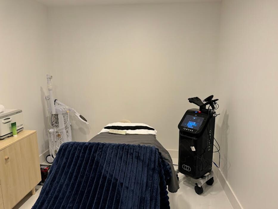 Images HydraHive | IV and Med Spa | Wellness Begins Here