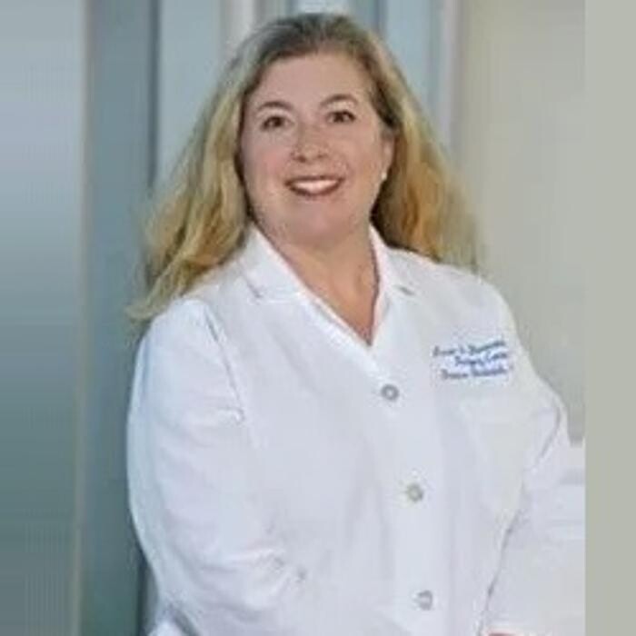 Donna Sinibaldi, PA-C Logo