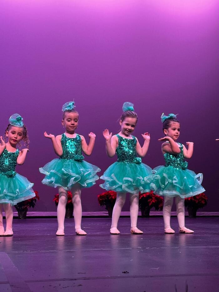 Images Center Stage Dance Company