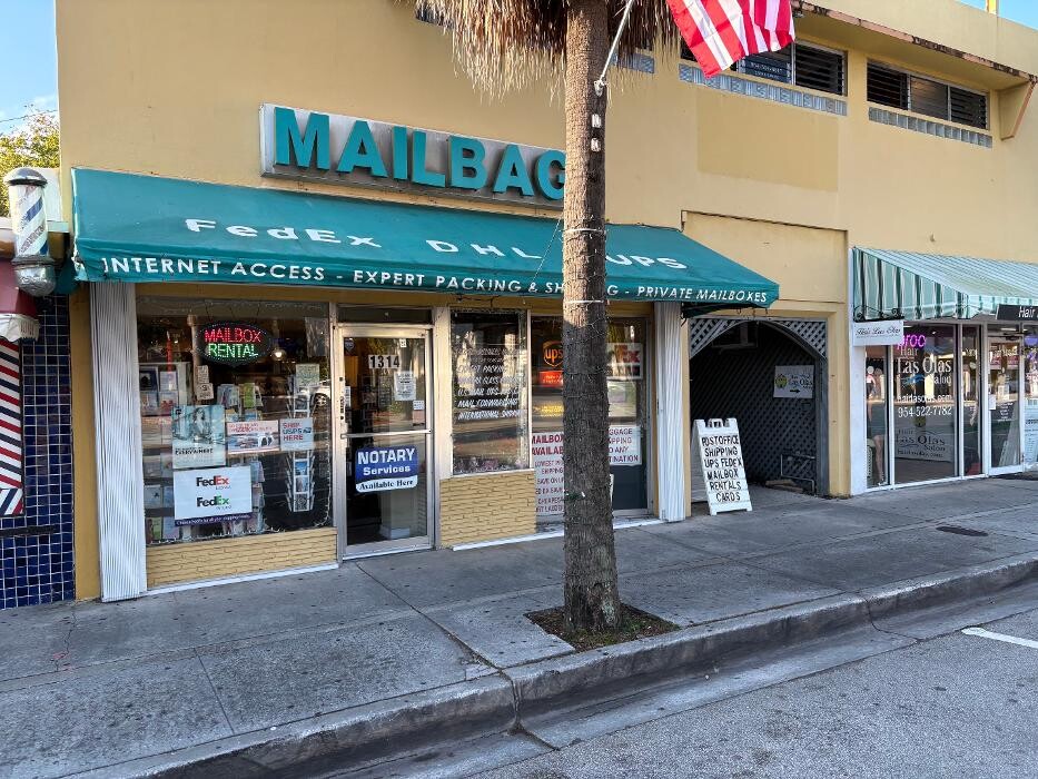 Images Radical Storage - Luggage Storage Fort Lauderdale Downtown