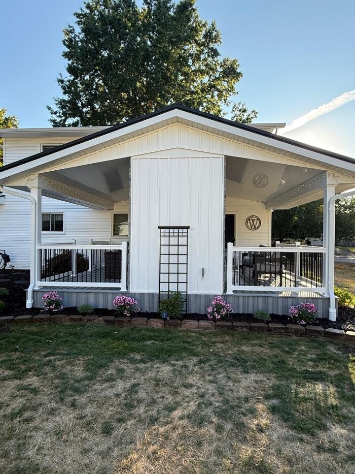 Images Creekside Roofing and Decks