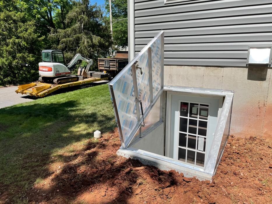 Images Egress Systems Inc