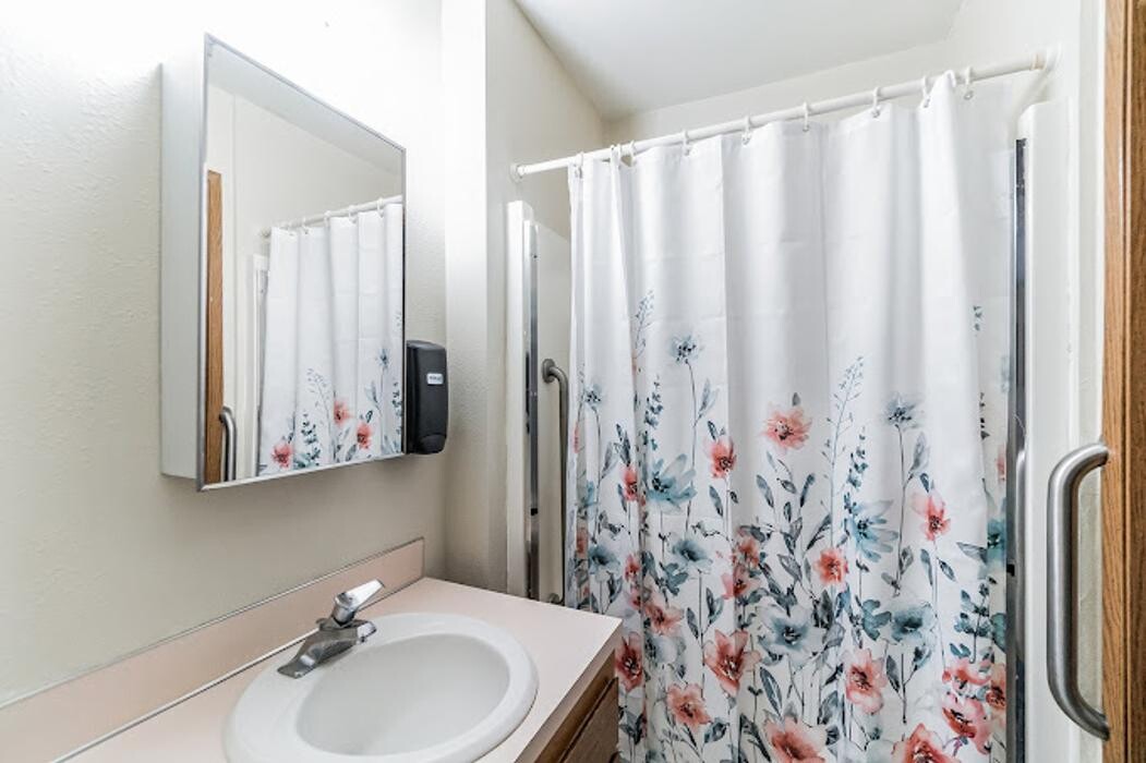 Images Maple Creek Senior Living