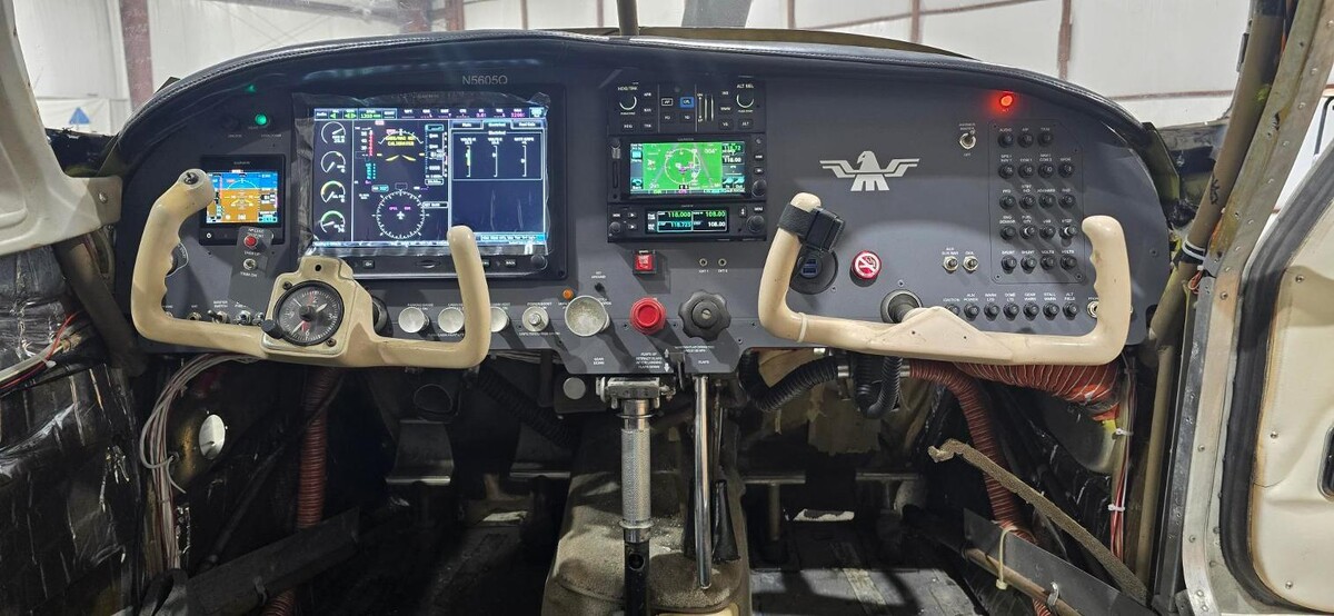 Images Monarch Aviation, Inc.