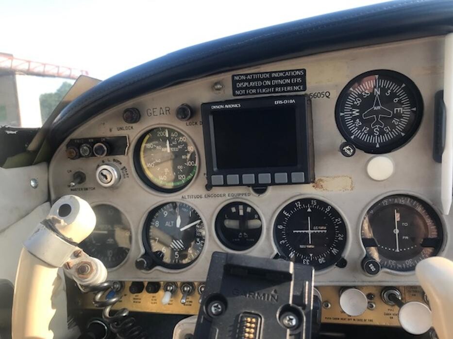 Images Monarch Aviation, Inc.