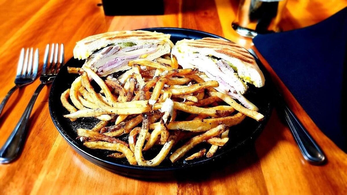 Images The Yellowstone Restaurant