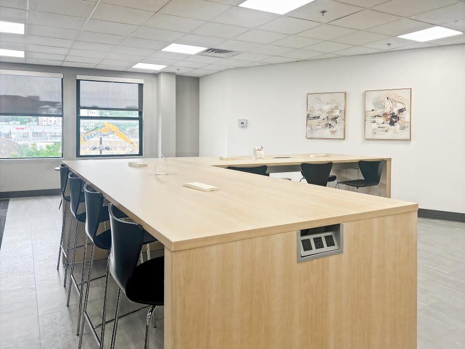 Images Regus Hancock Street
