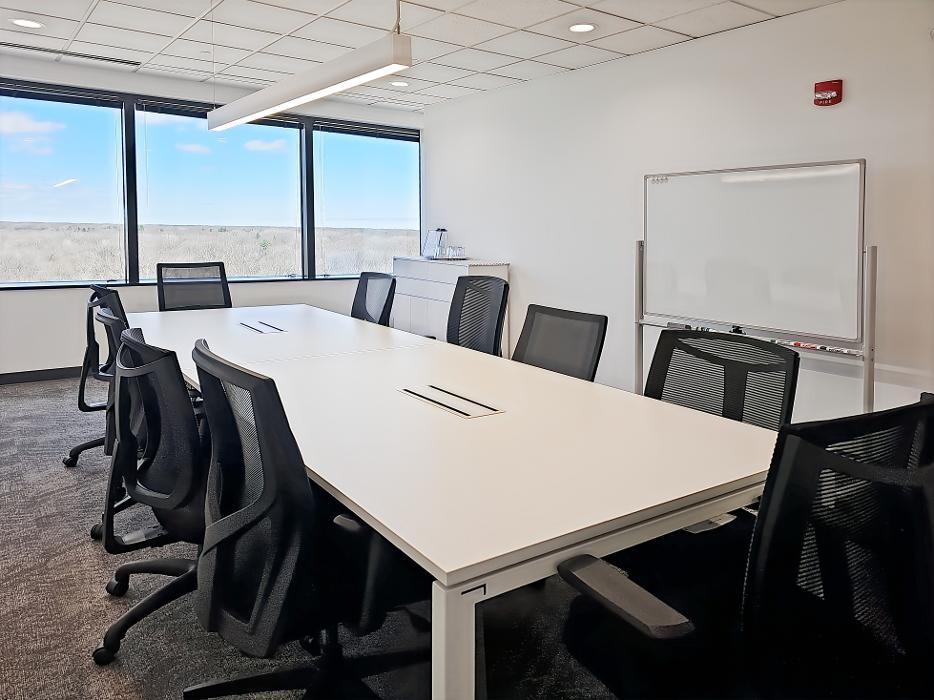 Images Regus E Lake Cook Rd