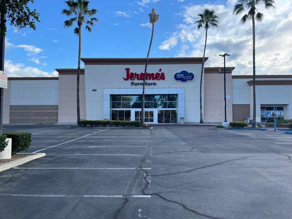 Images Jerome's Furniture & Mattress Store-West Covina