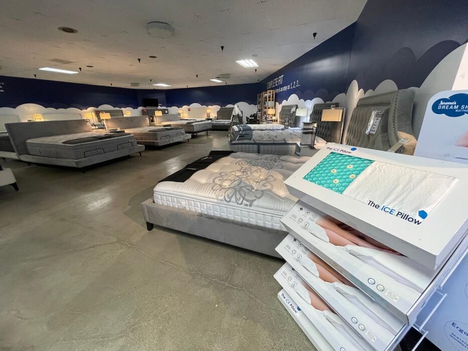 Images Jerome's Furniture & Mattress Store-Torrance