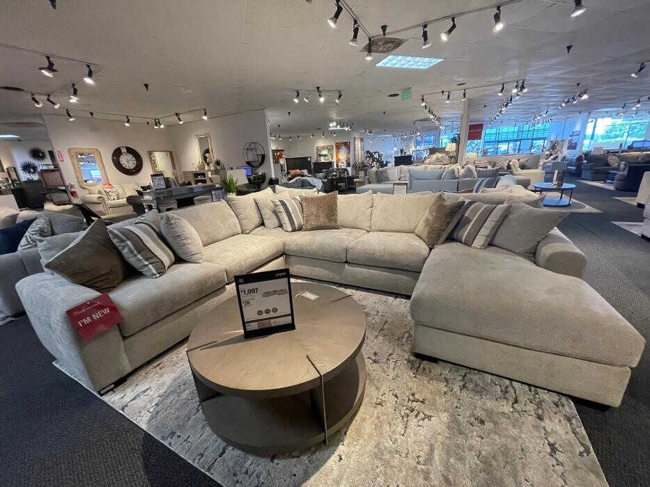 Images Jerome's Furniture & Mattress Store-Torrance