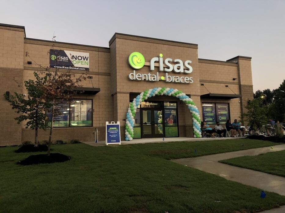 Images Risas Dental and Braces - Woodlawn Lake