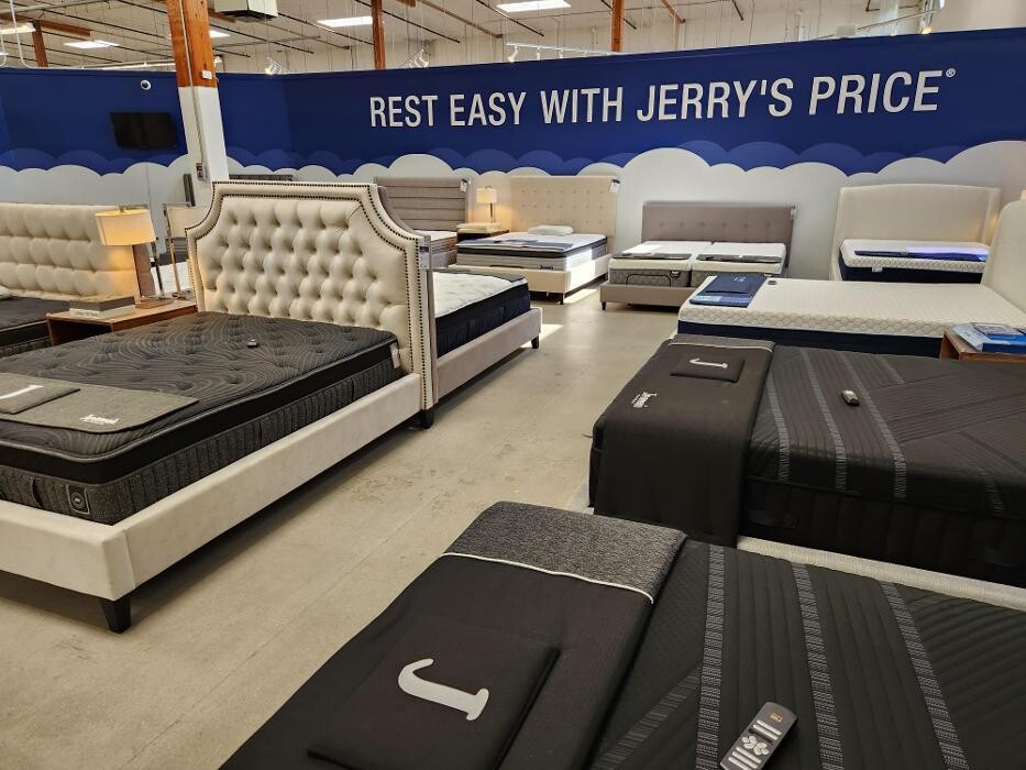 Images Jerome's Furniture Mattress & Patio Superstore-Scripps Ranch
