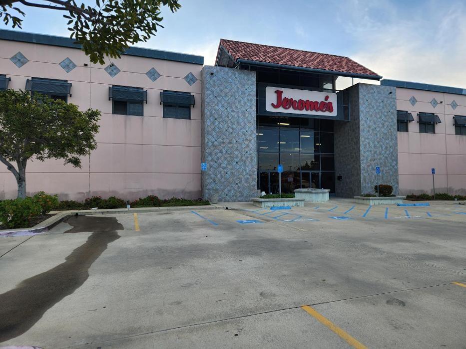 Images Jerome's Furniture Mattress & Patio Superstore-Chula Vista