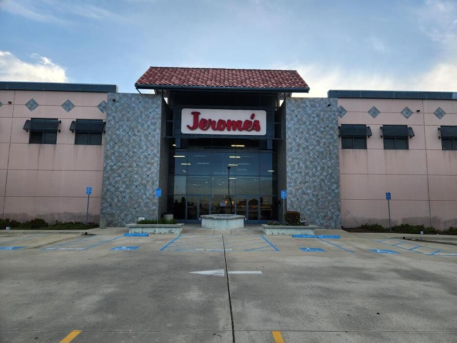 Images Jerome's Furniture Mattress & Patio Superstore-Chula Vista