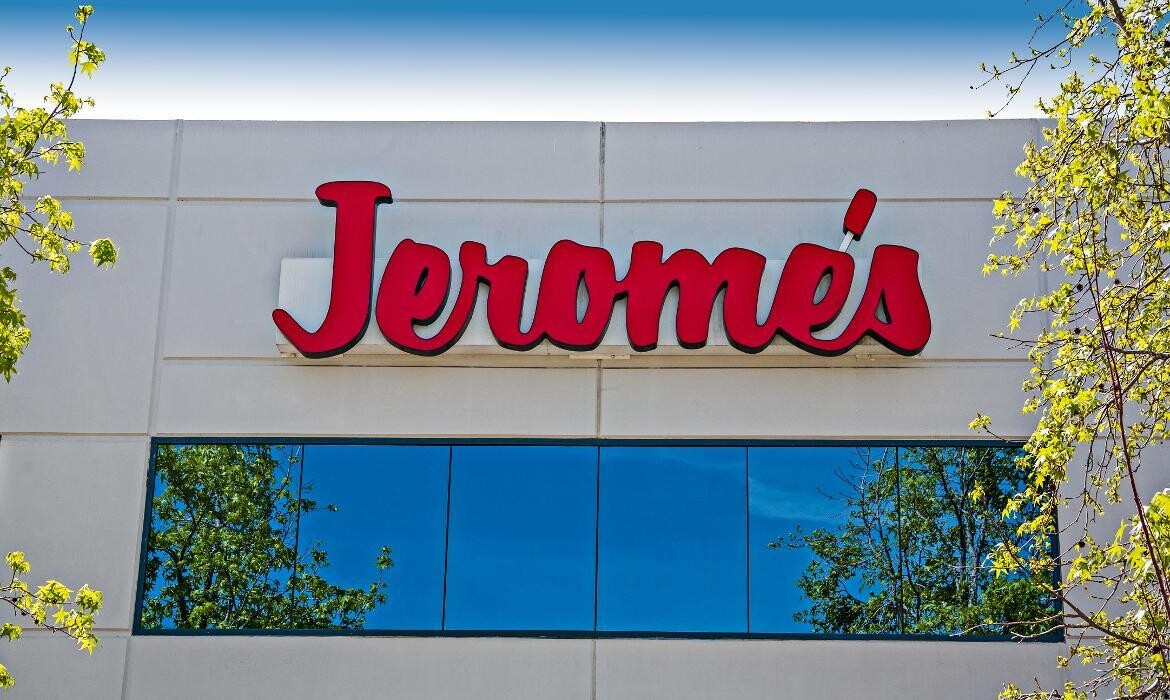 Images Jerome's Furniture-Corp Office & Distribution Ctr