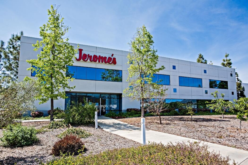 Images Jerome's Furniture-Corp Office & Distribution Ctr