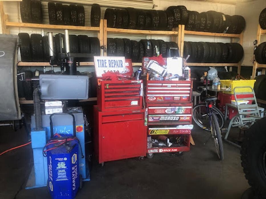 Images Robert's Tire Service and Auto Brakes Repair