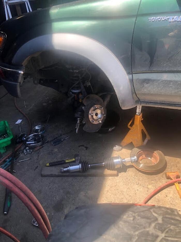 Images Robert's Tire Service and Auto Brakes Repair