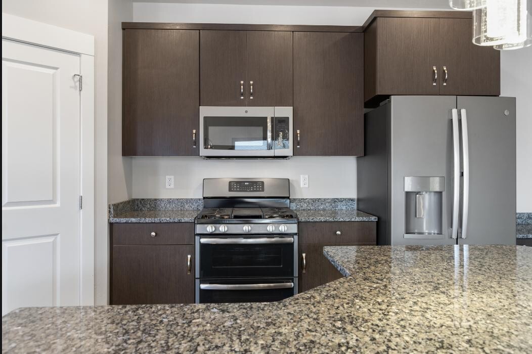 Images Rene Cole Homes RE/MAX Properties