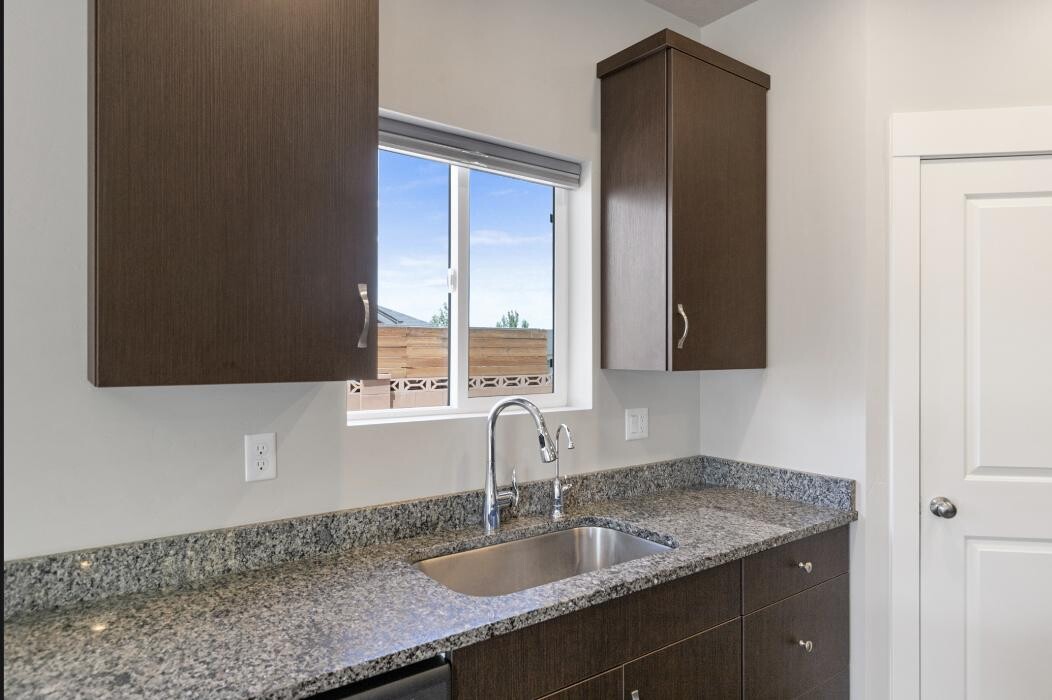 Images Rene Cole Homes RE/MAX Properties