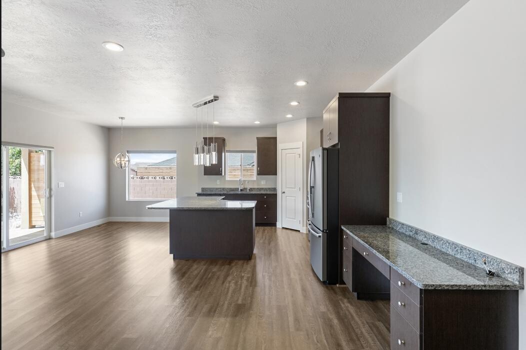 Images Rene Cole Homes RE/MAX Properties