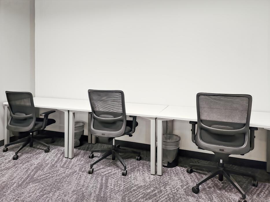 Images Regus Laura St