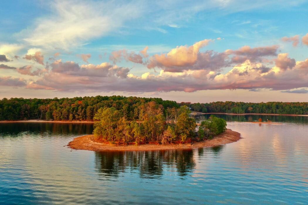 Images Lake Hartwell Guide