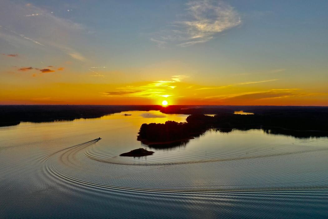 Images Lake Hartwell Guide