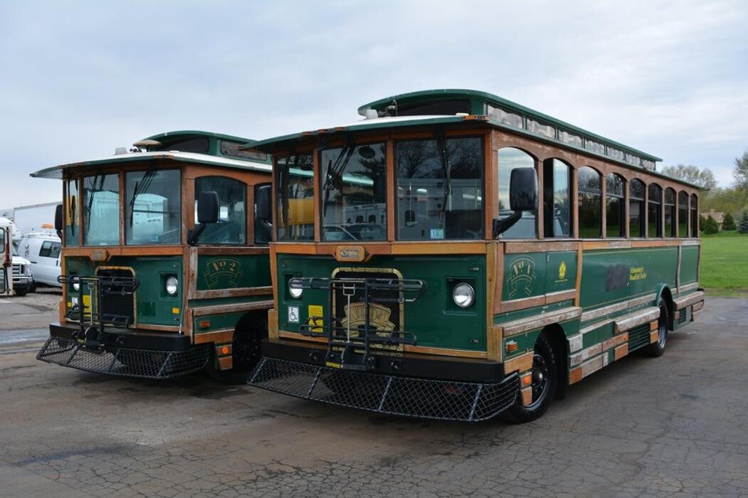 Images Signature Truck Center